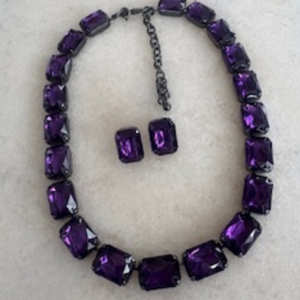 Joan Rivers necklace & matching earrings-Purple stones-Set in silver tone metal